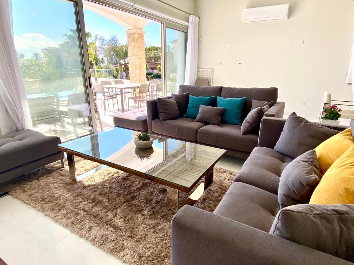 Coral Bay Beach Villa Пафос Экстерьер фото
