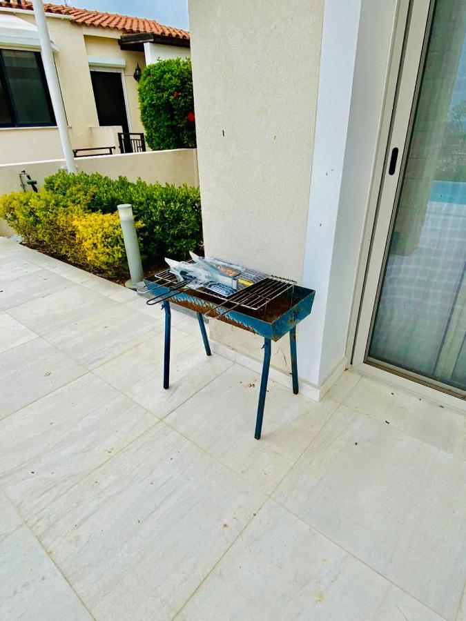Coral Bay Beach Villa Пафос Экстерьер фото