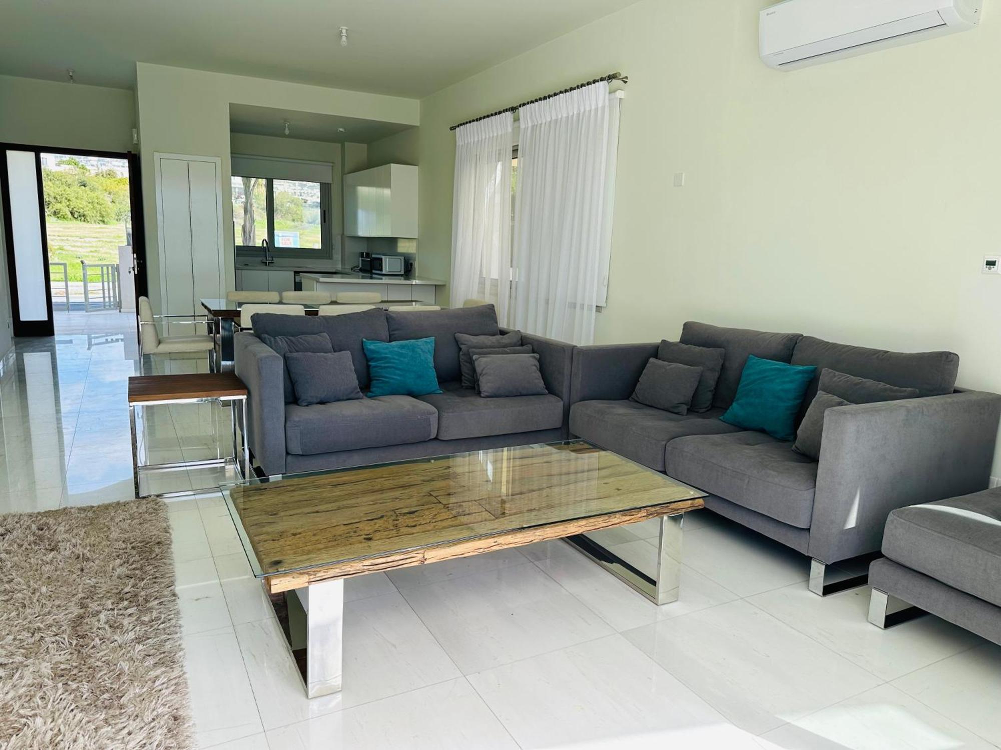 Coral Bay Beach Villa Пафос Экстерьер фото